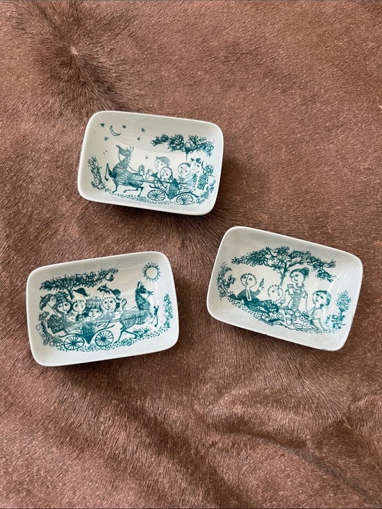 Nymolle Denmark Other - Nymolle Denmark by Bjorn Wiinblad Set of Trinket Dishes Hand Painted Porcelain